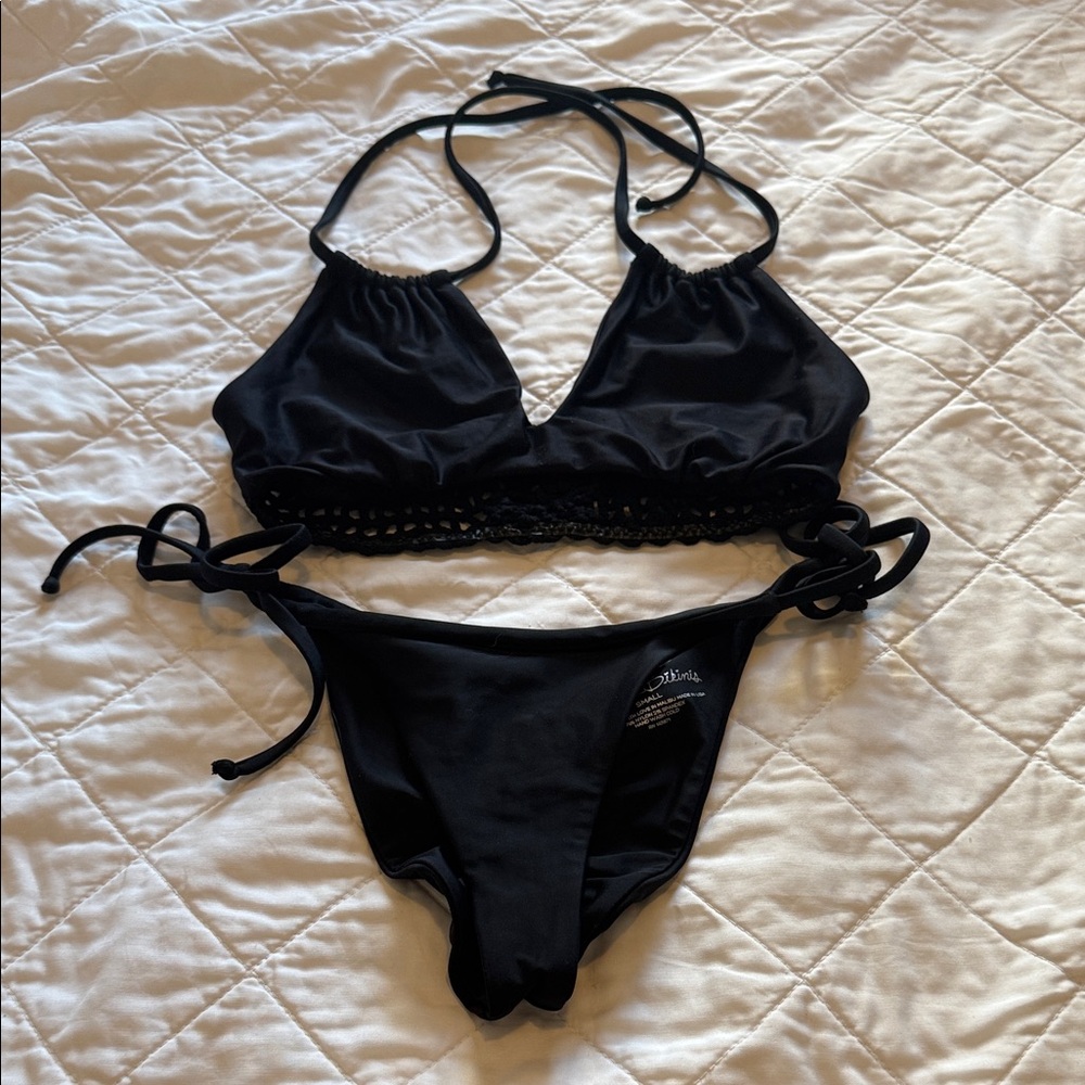 Frankie's Bikinis Classic Black Set